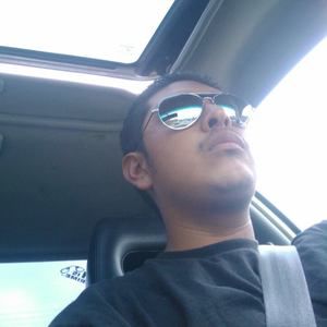 Meet your Posher, Efrain